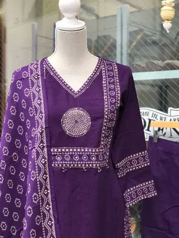 쿠르타, 팬츠와 숄 (3세트)