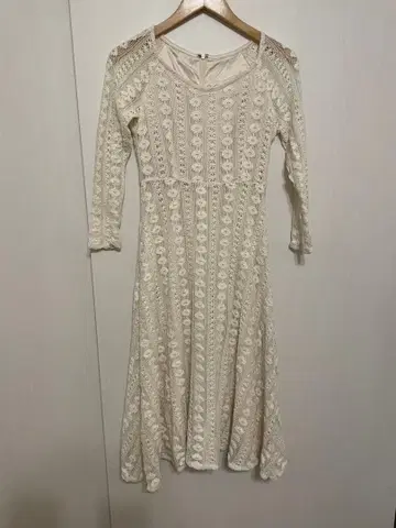 Acka full lace one-piece