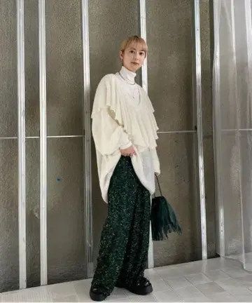 AMERI KIRA KIRA SPANGLE PANTS