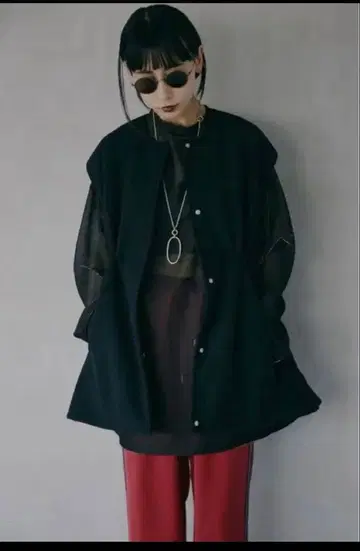 Ameri UND LAYERED STADIUM JUMPER