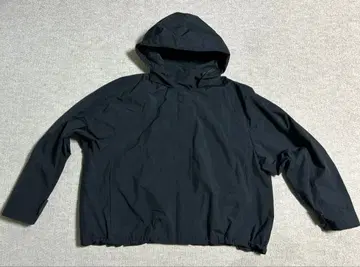 유니클로 윈드프루프 스탠드 블루종 XL 사이즈 블랙
