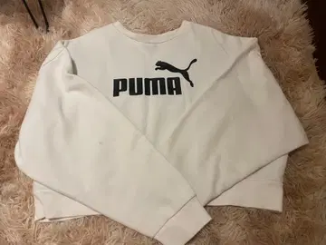 PUMA 화이트 크롭 맨투맨