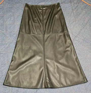 새상품급 카프리슈레마쥬 맥시 스커트