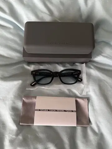 YUICHI TOYAMA U-146 LCY 02 (블루 그레이