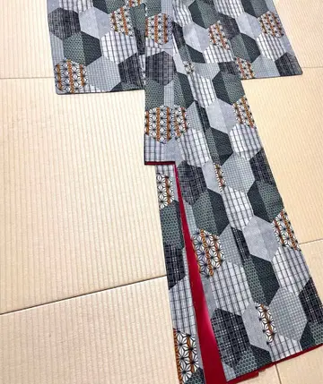 패치워크 같은 염색, 생사 견직물