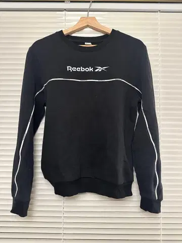 Reebok 블랙 트레이닝복 L 사이즈