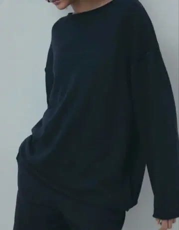 [ 새상품 ] 완판 에트레토쿄 롤 엔드 린넨 니트 풀오버