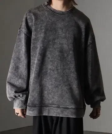 [ 새상품급 ] welise 헤비웨이트 빈티지 케미컬 가공 맨투맨