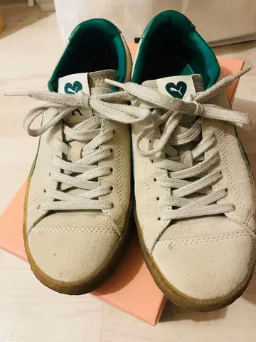 PUMA ami 스니커즈 화이트/그린