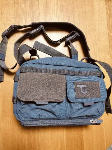 TOKYOCRAFTS 스탠다드 체스트 백 블루 그레이