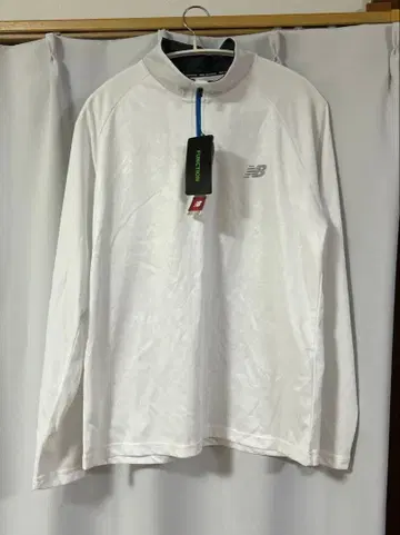 뉴발란스 긴팔 셔츠 폴리에스테르제