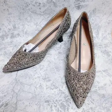 미사용 새상품 실버 비쥬 펌프스 24.5cm