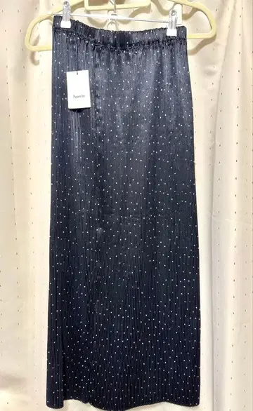 A part by 플리츠 이지 타이트 스커트 도트 프리 사이즈