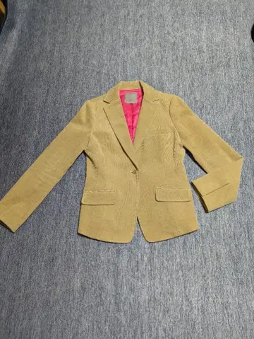 베이지 테일러드 자켓 핑크 안감