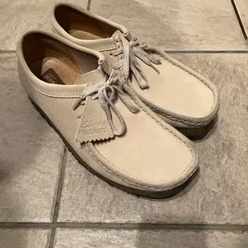 Clarks Wallabee 모카신 베이지