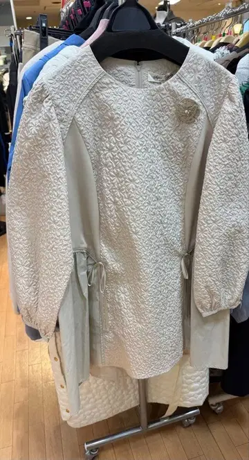 세일 상품 Super Beauty 아이보리 튜닉 42