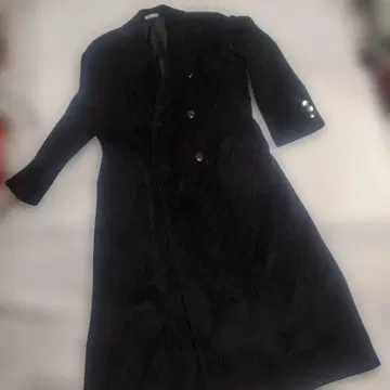 멘티노라스의 코트입니다.