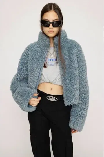 [ SLY ] 라이트 크롭 보아 블루종