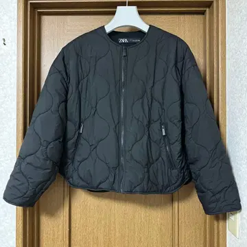ZARA 블랙 퀼팅 자켓 M 사이즈