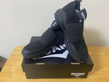DUARIG 블랙 스니커즈 25.5cm
