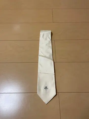 새상품급 BACK BONE 백본 넥타이 실크 화이트