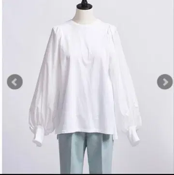 yori (요리) 볼륨 퍼프 슬리브 티셔츠 화이트