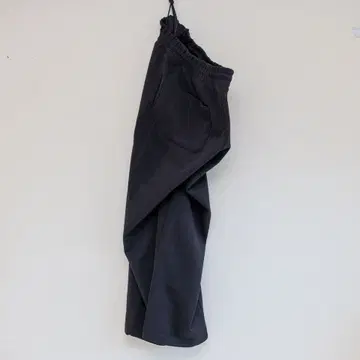 유니클로 맨투맨 와이드 팬츠 블랙