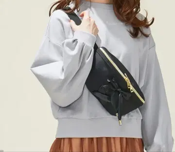 페루 리본 포함 블랙 바디백