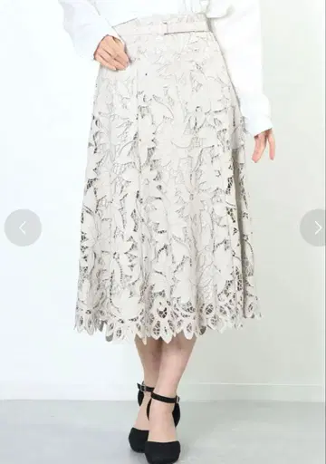 컷워크 롱 플레어 스커트