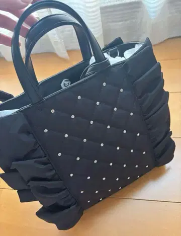 DIANA 퀼팅 비쥬 백