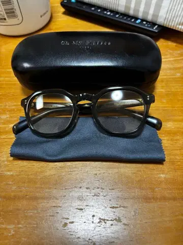 Oh My Glasses 컬러 렌즈 안경