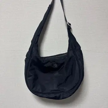 룰루레몬 블랙 숄더백 단종