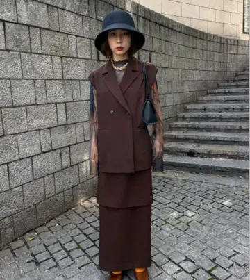 AMERI TIGHT TIERED SKIRT SET UP