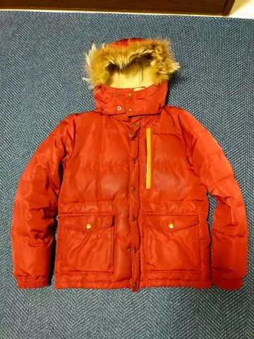 레드 다운 자켓 퍼 후드