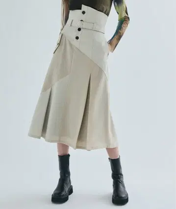 UNITED TOKYO 트렌치라이크 스커트