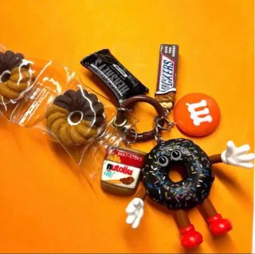 [ 도넛 군은, 도넛을 아주 좋아해 ] 찰랑찰랑 키링