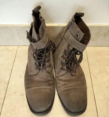 바나나리퍼블릭 그레이 스웨이드 워크 부츠 25cm