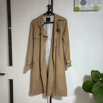 베이지 트렌치코트