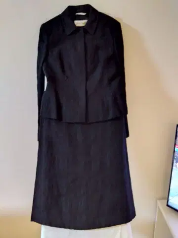 SPORTMAX 블랙 테일러드 자켓 투피스