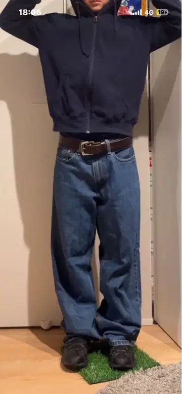 네이비 지퍼 후드티 Christian Georges