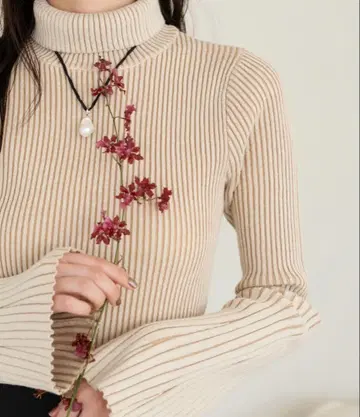 hinari 바이컬러 리브 플레어 니트