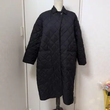 블랙 퀼팅 롱 다운 자켓