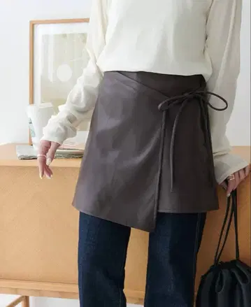 DISCOAT 가죽 랩스커트 택 포함 새상품