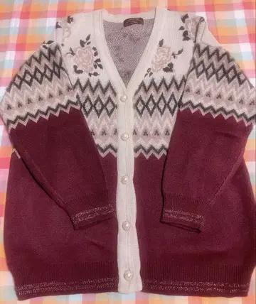 엑시즈팜 nostalgie 니트 가디건 장미 패턴