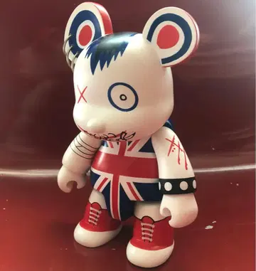 [ toy2r x 유나이티드 애로우즈 ] 피규어 TOY 디자이너 토이