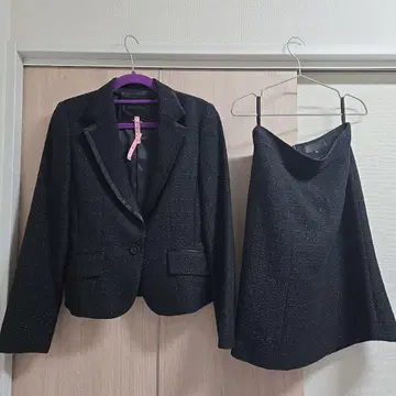 UNTITLED 블랙 정장 세트 사이즈 2