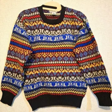 새상품급 킬킬 페어아일 패턴 스웨터 니트 울 100% 영국제 38