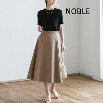 NOBLE 본딩 크로스 서큘러 스커트 36