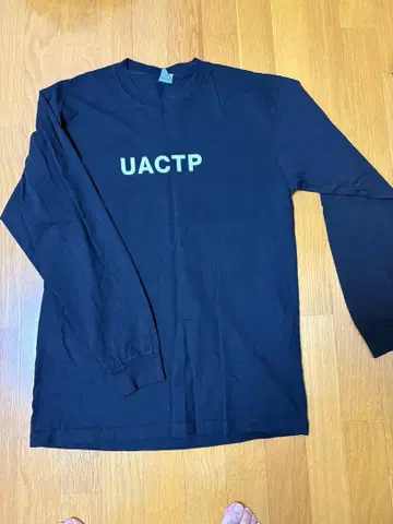 블랙 긴팔 티셔츠 UACTP M