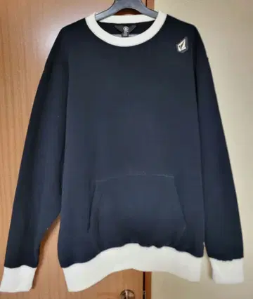 Volcom 볼컴 폴러 테크 플리스 트레이닝복 맨투맨 새상품